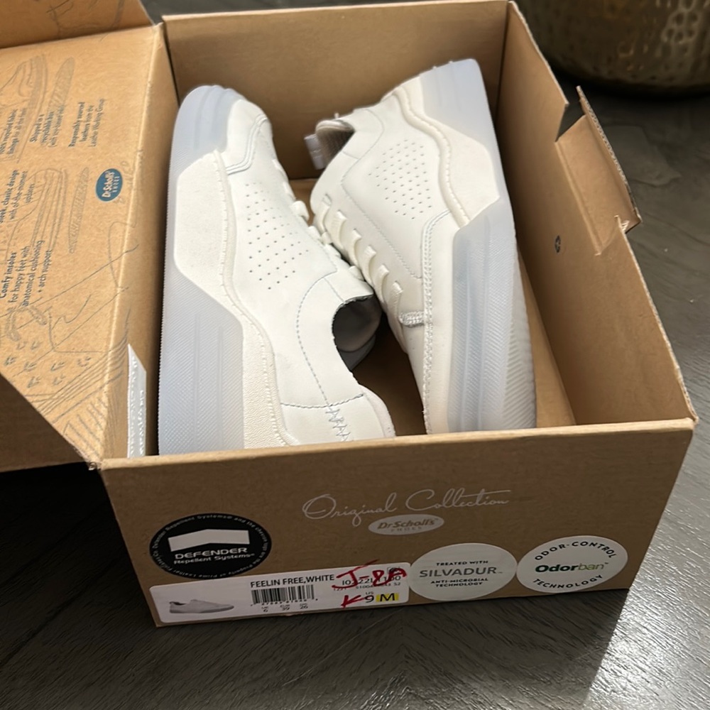 DR. SCHOLL'S ORIGINAL COLLECTION Women's Feelin Free Slip-on Sneakers - Picture 2 of 13